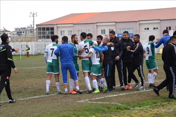 Anamur Belediyespor’da yüzler gülüyor Anamur Belediyespor’da yüzler gülüyor